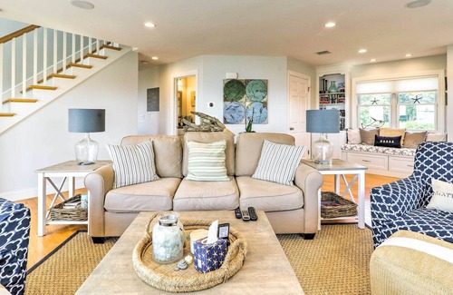 Mattapoisett Center House | Beachfront Mattapoisett Retreat w/ Fire Pit!