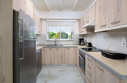 Plimmiri Villa | beachfront pool villa Cottage