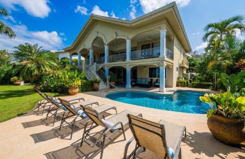 Potrero Villa | Beachfront Potrero - nice 7-BR villa, private cook included - Casa Royal