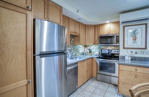 Kihei Condo | Beachfront! Right Next to Sandy Beach & Coral Reefs