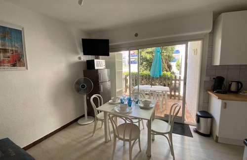 Leucate Apartment | Beachfront Studio with Pool, Terrace, Parking - Sleeps 4