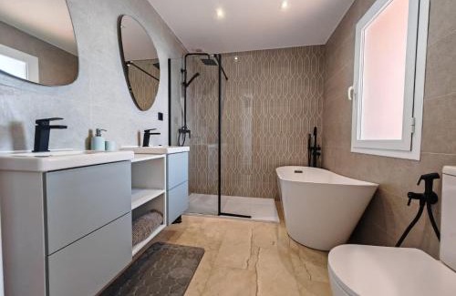Estepona House | Beachfront Townhouse Estepona