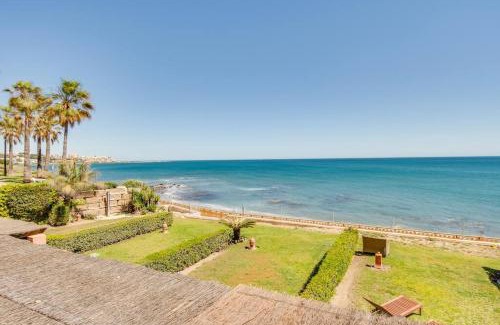 Estepona House | Beachfront Townhouse Estepona