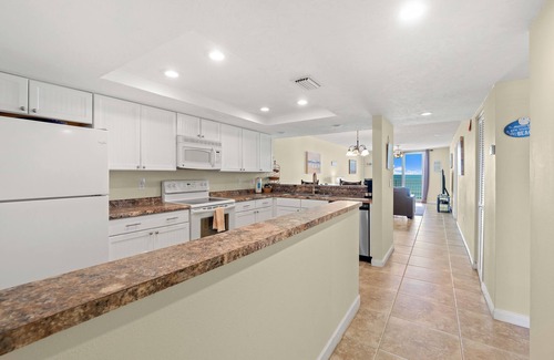 Indian Harbour Beach Condo | Beachfront Vacation Rental, Well maintained & great natural lighting,Ocean views