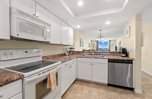 Indian Harbour Beach Condo | Beachfront Vacation Rental, Well maintained & great natural lighting,Ocean views