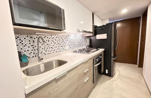 Las Glorias House | Beachfront Villa Marina at Harbor 171 - Resort Style Smart Studio