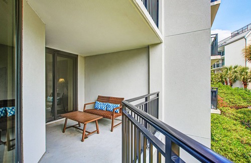 Isle of Palms Villa | Beachfront villa w/access to shared pool, beach, or golf, & w/shared gas grill