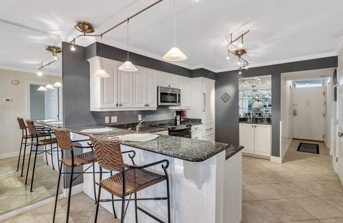 Isle of Palms Condo | Beachfront with OCEAN VIEWS in Wild Dunes Resort! Community Pool & Playground!