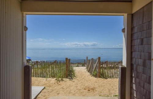 North Truro House | Beachfront with Stunning Views