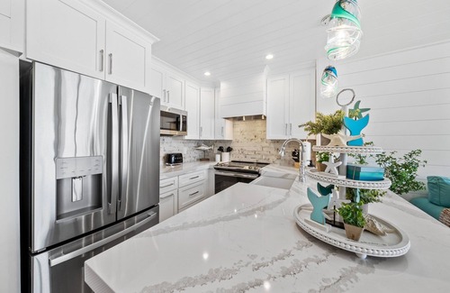 Holmes Beach Condo | ~ BEACHFRONT ~ YES, THAT'S YOUR VIEW! ~ END OF SUMMER SPECIALS ~