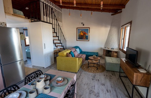 Aegina House | BeachfrontHouse in Aegina