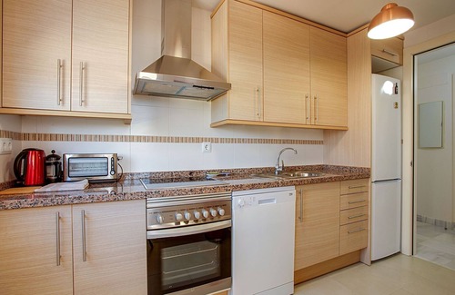 Roquetas de Mar Apartment | Beachside Apartment with Pool