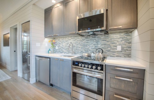 Inlet Beach Apartment | Beachside & Barefoot Carriage House - Recently Renovated, South of 30A, Close to Coquina Pool