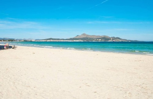 Mallorca Island Apartment | Beachside Comfort for Four