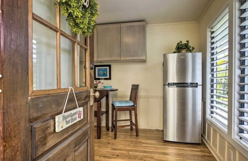 Honalo House | Beachside Cottage surrounded by coffee trees but minutes from the beaches