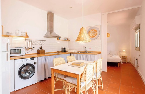 Tamariu Apartment | Beachside escape with unbeatable views. T4