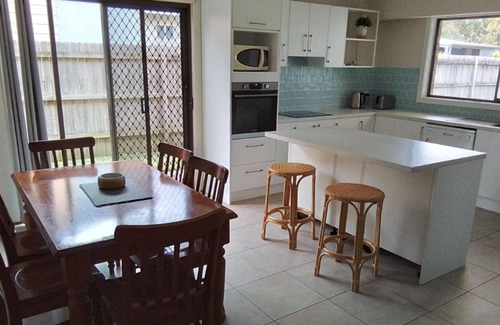 Culburra Beach House | Beachside Getaway - 150 metres to beach