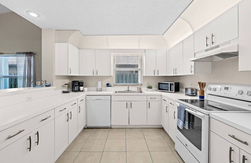 Indialantic House | Beachside Getaway - Two Unit duplex - Pool and Patio