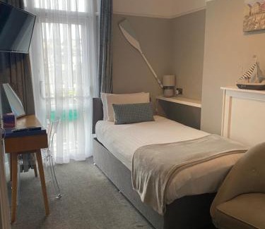 Llandudno House | Beachside Guest House
