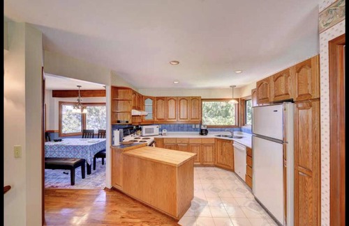 North Saanich House | Beachside Paradise vacation home in Victoria