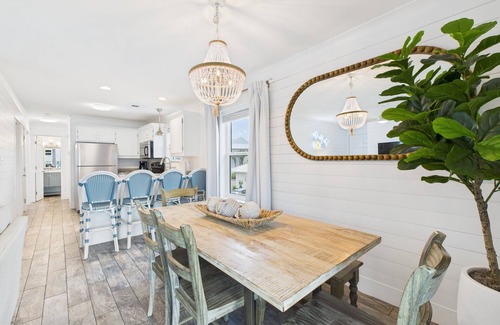 Seagrove Beach Condo | Beachside Retreat 423–Steps to the Beach–Sleeps 8