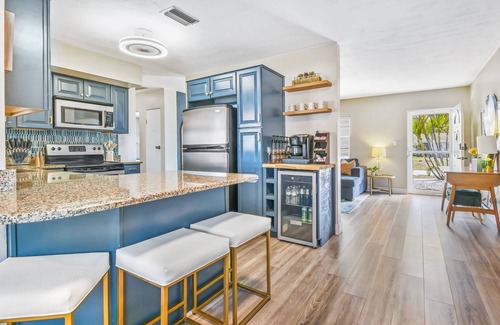 Seminole House | Beachside Retreat: Pool, Mini-Golf, Theater, Pong