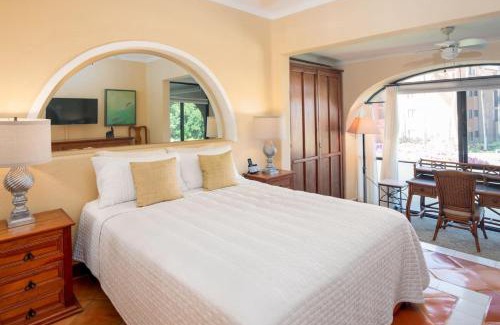 San Jose del Cabo Apartment | Beachside Serenity Coral 101 Casa del Mar
