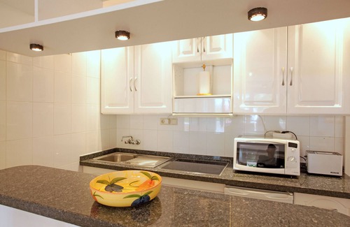Urbanizacion Marbessa Apartment | Beachside studio Coronado