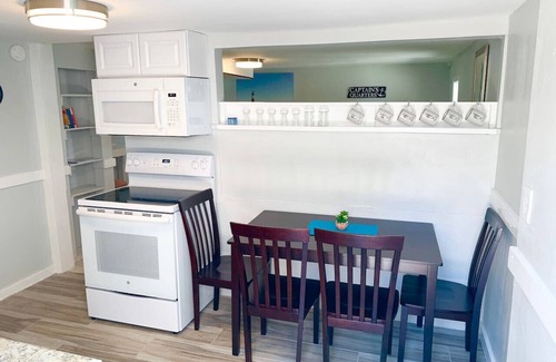 Carolina Beach Apartment | Beachside Suites 4: Downtown and next to the SEA!