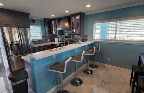 Galveston Apartment | Beachview Beauty 50 steps to a private beach! BYOT