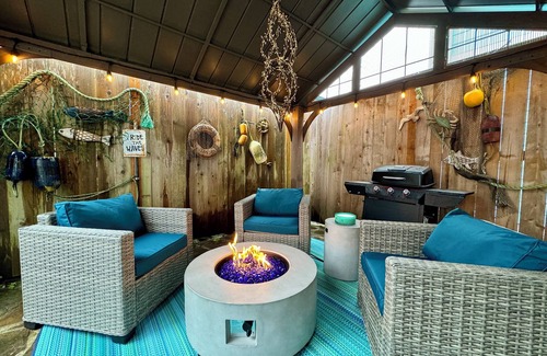 Seaside House | Beachy Chic Seaside Retreat-gas fireplace & firepit, steps to beach, prom & town