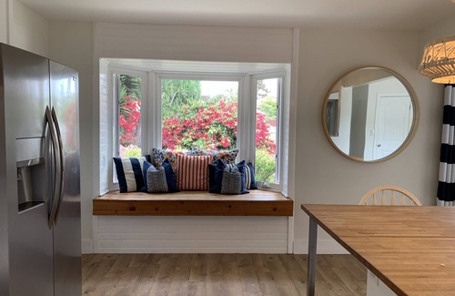Leucadia House | Beacon's Beach Retreat - Family Friendly House