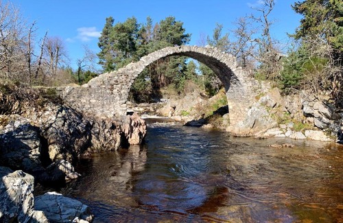Carrbridge House | Beananach Cottage, rustic charm and simple living
