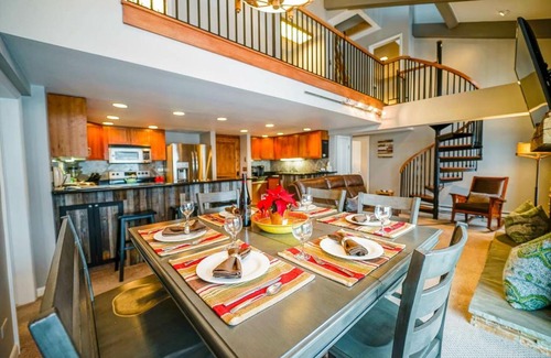 Steamboat Springs House | Bear Claw 402 - Ski-in Ski-out Condo!