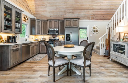 Eatonton House | Bear Creek Cottage Lakefront w/Dock, Firepit