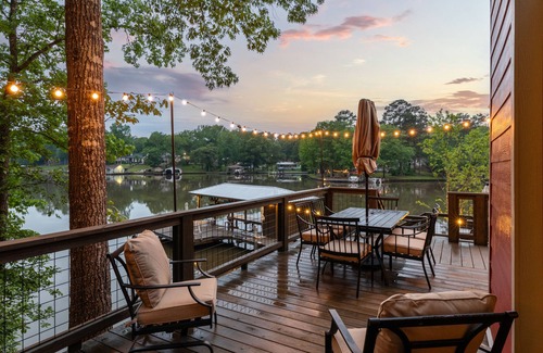 Eatonton House | Bear Creek Cottage Lakefront w/Dock, Firepit