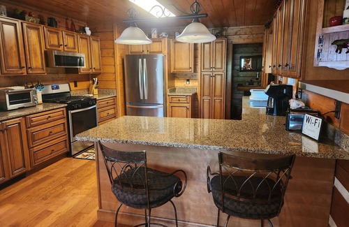 Ellijay Cabin | Bear Creek Crossing - Ellijay, GA