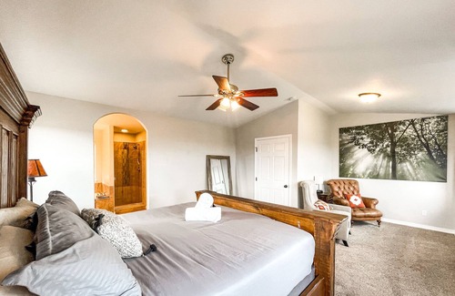 Colorado Springs House | Bear Creek Retreat : mins to trails : central loc