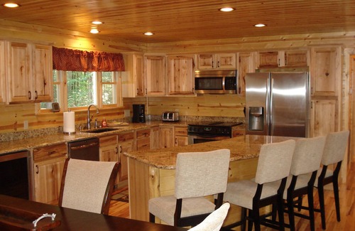 Shenandoah Cabin | Bear Crossing - New Luxury Mountain Getaway near Luray & Skyline