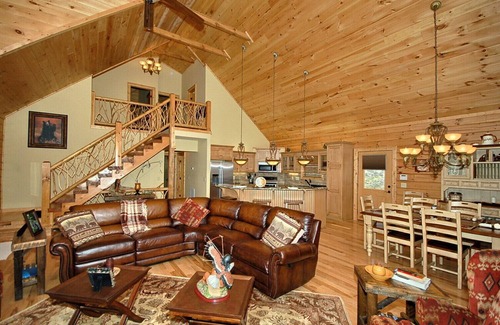 Maggie Valley House | Bear Necessities in Gated Smoky Mtn. Retreat Community