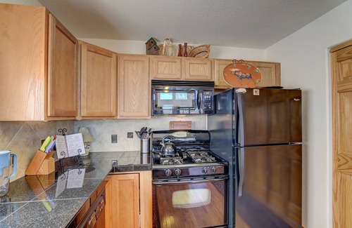 Indian Mountain Cabin | Bear Ridge | Como Alpine Cabin | Pet Friendly Home