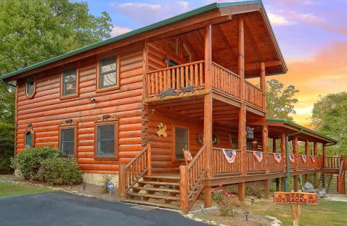 Gatlinburg - Pigeon Forge House | Bear Tracks