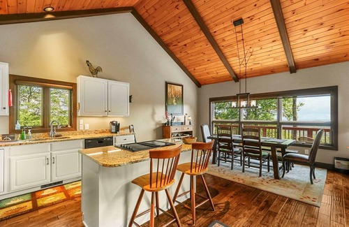 Boone Ski Chalet | Bear Trail-Open for Bookings! Views, Hot Tub, Pool Table