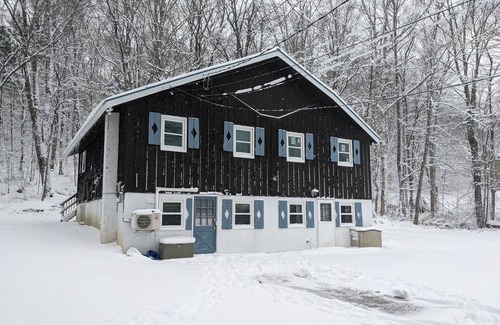 Killington Ski Chalet | Bear Woods Lodge-quiet location, 5 min to the mountain