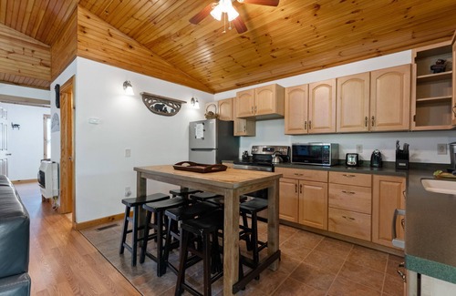 Laurelville Cabin | Bearadise Ridge | Game Room | Hocking Hills