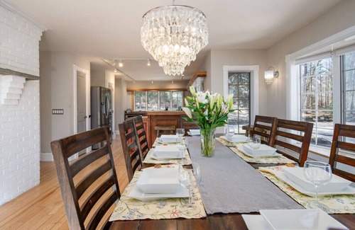Killington Apartment | Bearities - 2 homes, sleeps 28, hot tubs, grills!