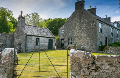 Moelfre House | Bears Cottage