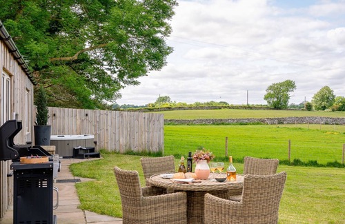 Leyburn Cottage | Bearskin Cottage - Holiday At Home