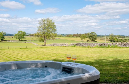 Leyburn Cottage | Bearskin Cottage - Holiday At Home