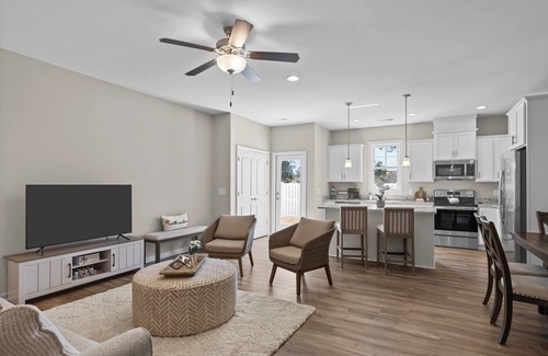 Morehead City House | Beau Coast Resort Amenities!